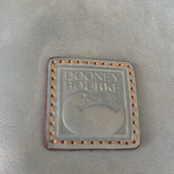 Dooney Bourke robin eggs blue tote - Picture 3 of 11